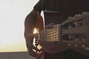 吉他系统教程 小白到大神网赚项目-副业赚钱-互联网创业-资源整合老猫网赚